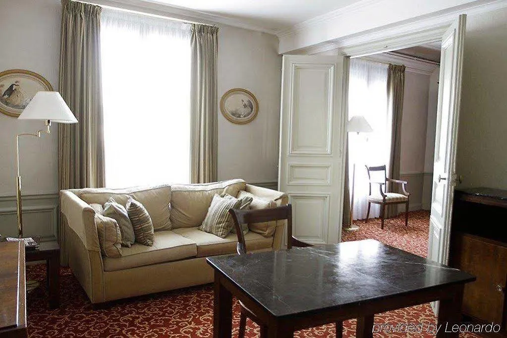 Hotel Langlois Paris