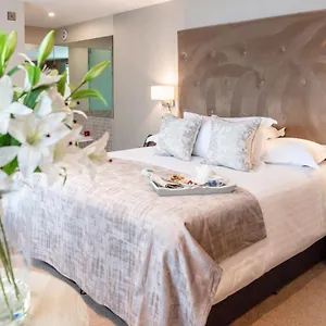 https://gleesons-townhouse-booterstown.dublin-hotelsweb.com