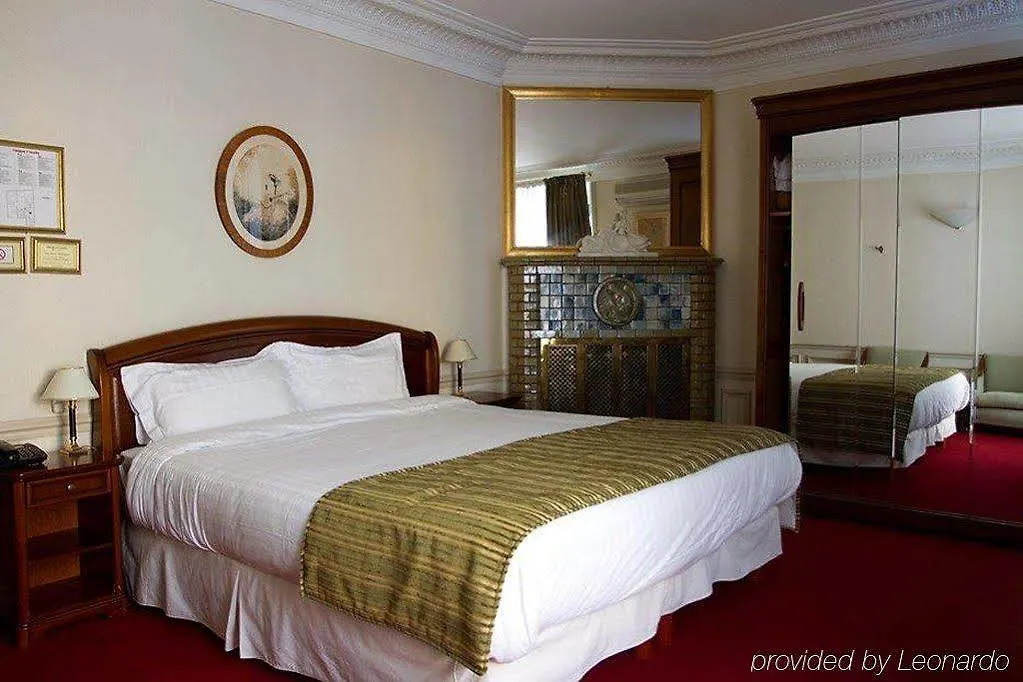 Hotel Langlois Paris