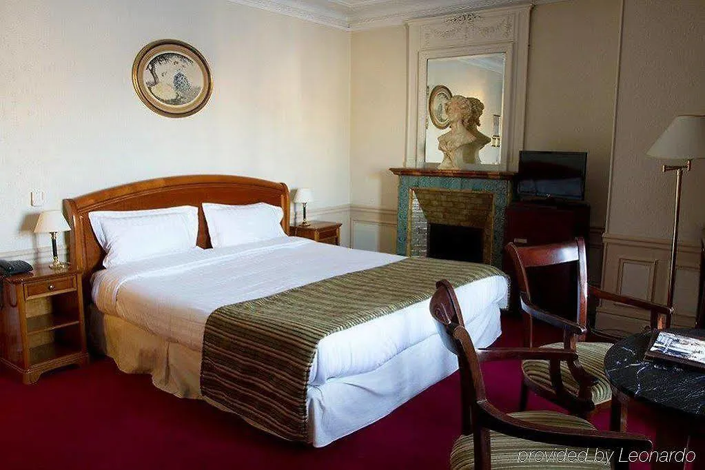 Hotel Langlois Париж